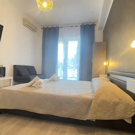 Cconforthotels R&b Gary House בית הארחה